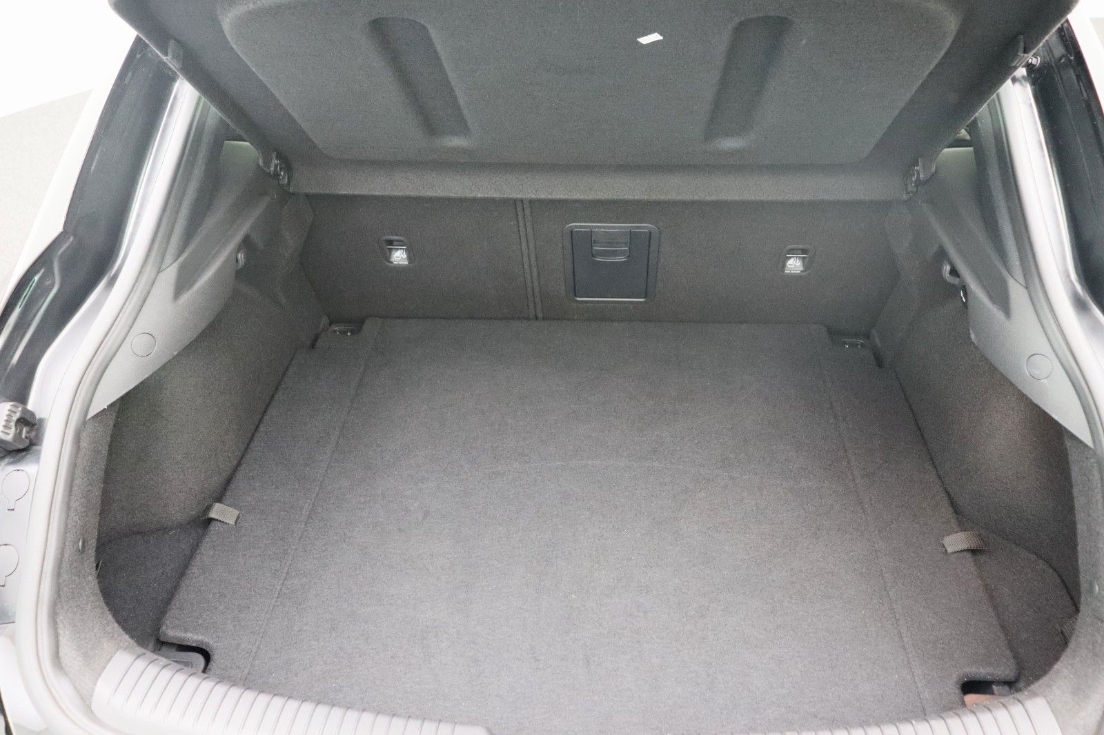 Fahrzeugabbildung Hyundai i30 Fastback N Performance Schiebedach 1. Hand