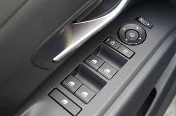 Hyundai Tucson1.6 T-GDI Hybrid AUT- NAVI-LED-KAMERA-SHZG
