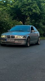 BMW e46 330i - BMW 330 aus 2000: 330i