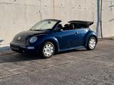 Volkswagen schönes VW Beetle Cabrio 1.4 gepflegter Kl... - Volkswagen Beetle aus 2003: Cabrio