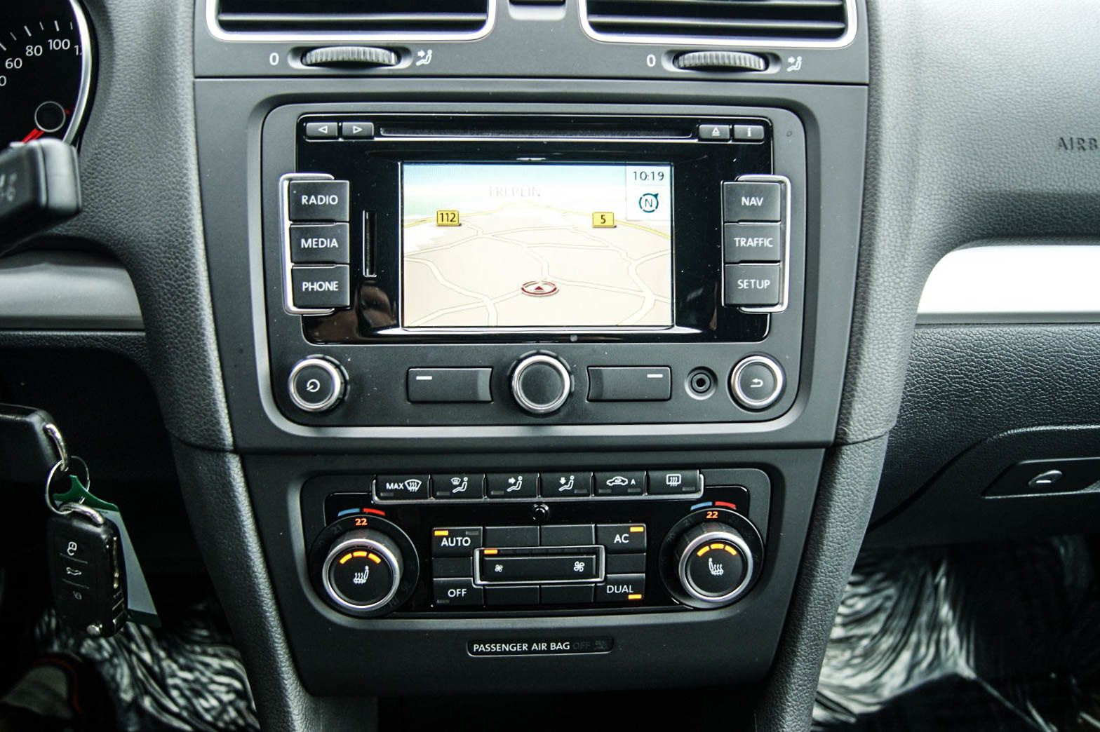 Fahrzeugabbildung Volkswagen Golf VI Cabriolet 14TSI NAVI WINTER PDC GEPFLEGT
