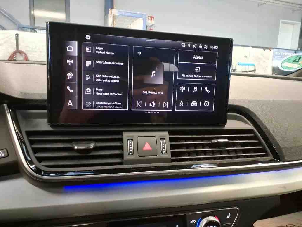 Fahrzeugabbildung Audi Q5 45 TFSI S-Line quattro S-tronic STH Matrix AH