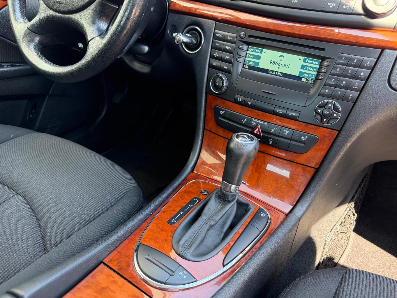 Mercedes-Benz E 220 CDI Limousine/TUV /Inspektion neu