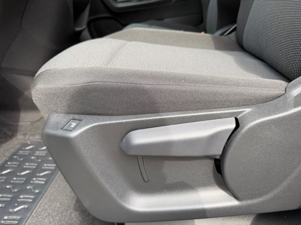 Fahrzeugabbildung Citroën Berlingo 1.5 Diesel 130 XL EHZ EAT8