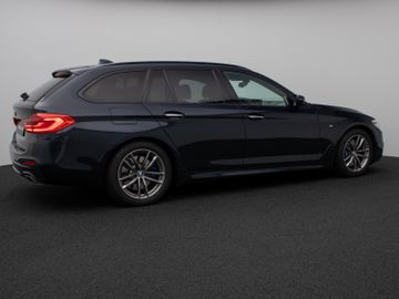 Fahrzeugabbildung BMW 540d xDr Tour HUD ACC Pano 360° Bowers & Wilkins