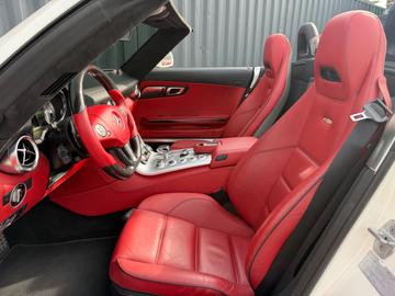 صورة 10 لـ 2012 Mercedes-BENZ SLS AMG