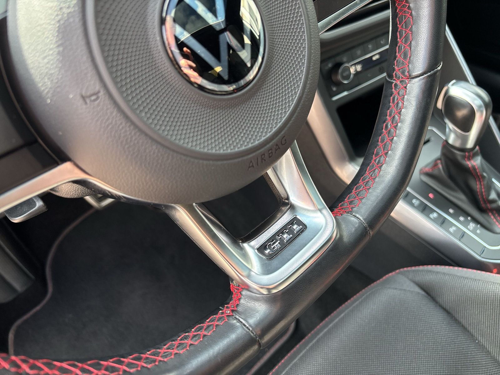 Fahrzeugabbildung Volkswagen Polo GTI 2.0 TSI Kamera Pano AppConnect