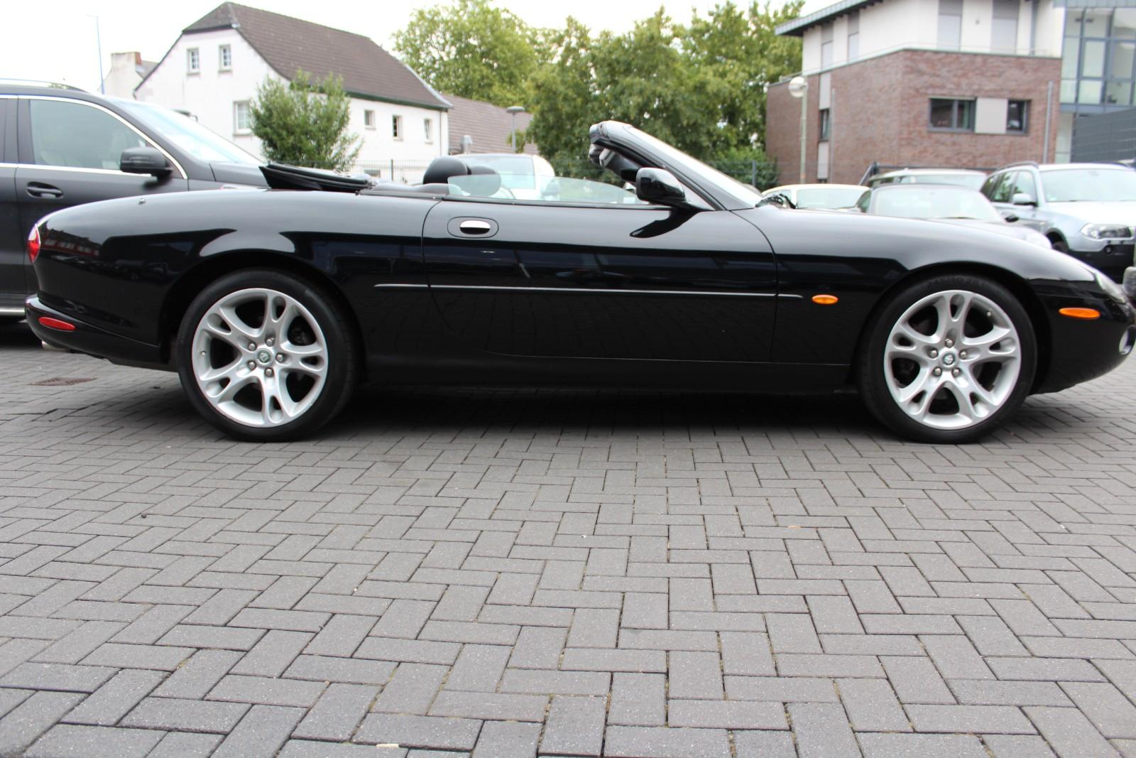 Jaguar XK8 Cabriolet Convertible