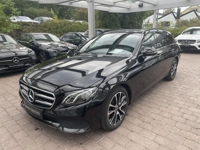 Mercedes-Benz E 200 T 4M AVANTGARDE Navi LED Schiebedach 18''