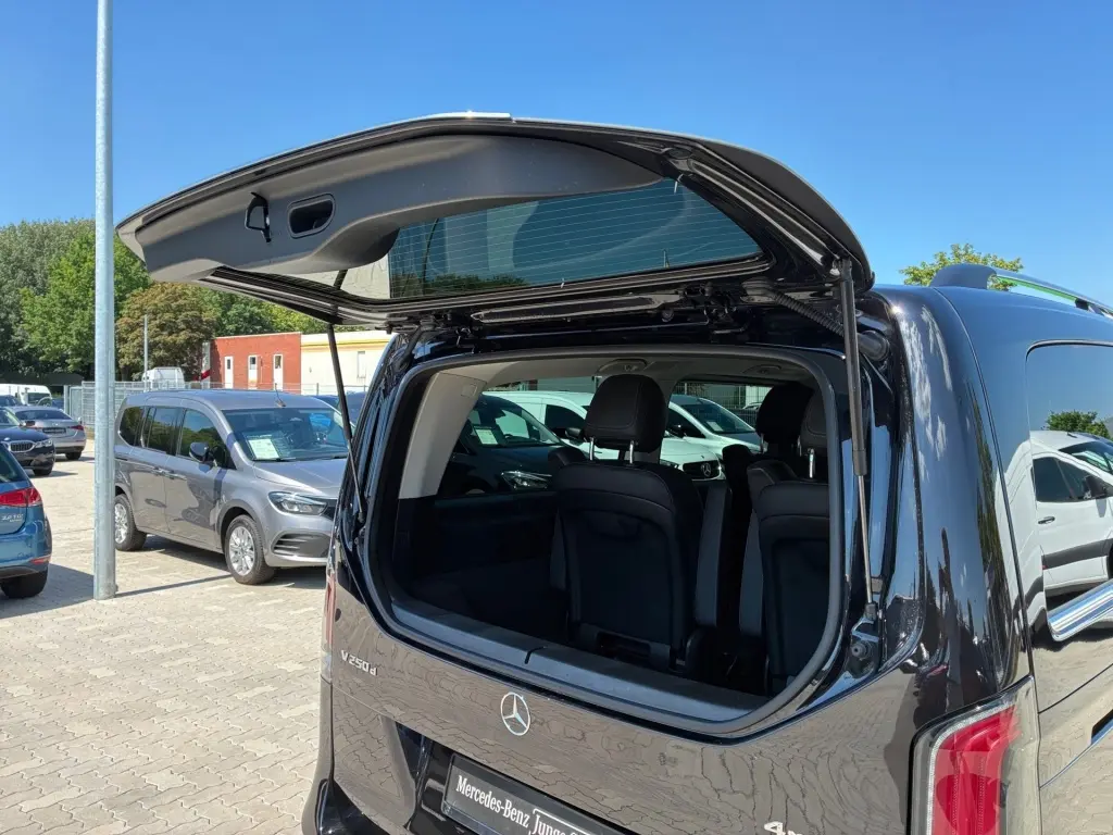 Mercedes-Benz V 250 d 4MATIC AVANTGARDE Lang AHK+SHZ+DISTRONIC