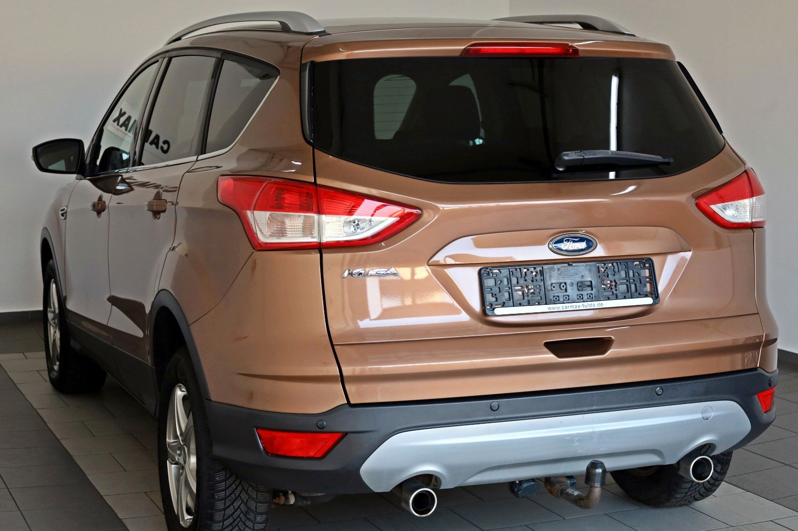 Fahrzeugabbildung Ford Kuga Titanium T.Leder,PSC,AHK,Standheizung,SR+WR