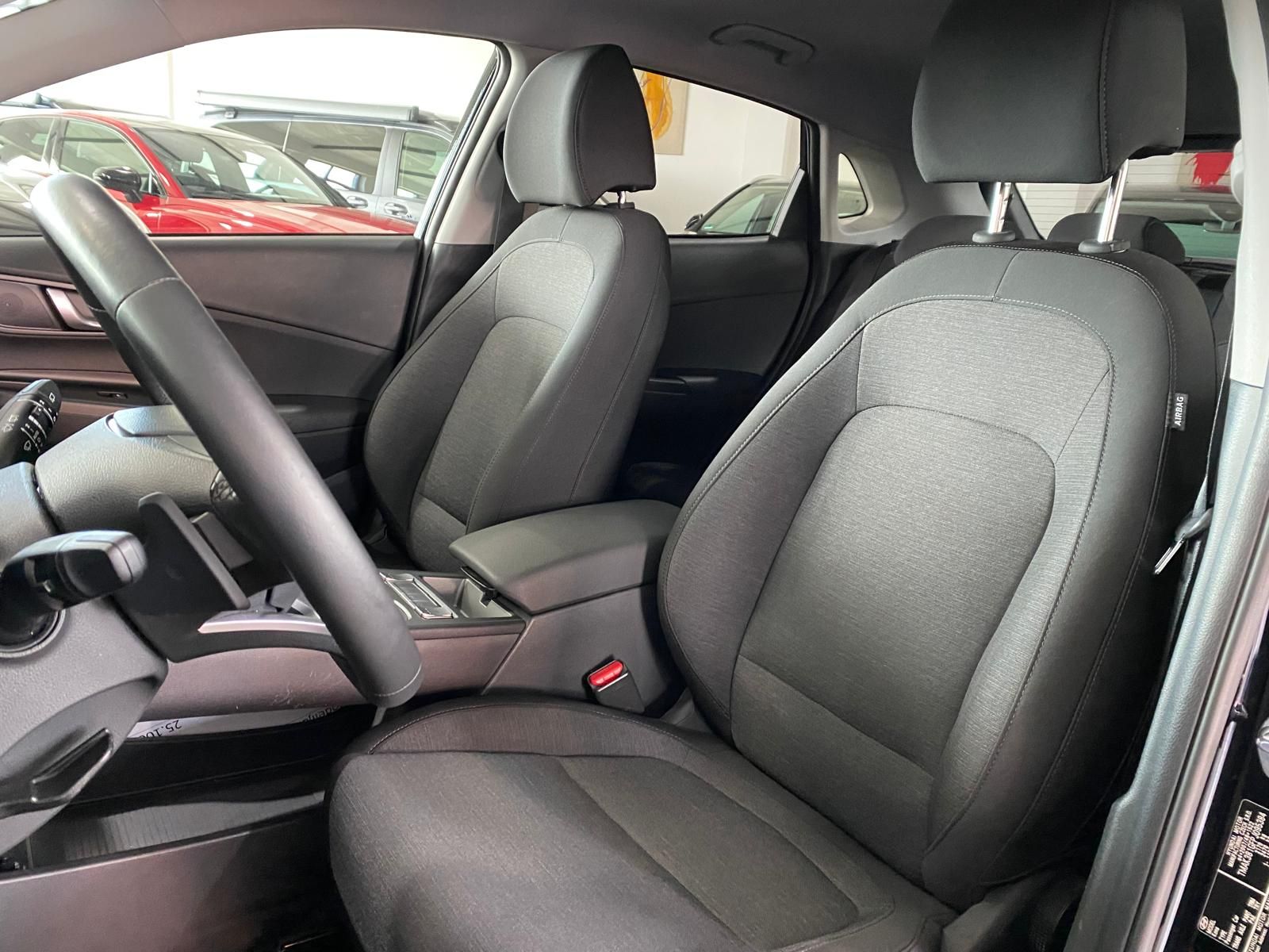 Fahrzeugabbildung Hyundai Kona Trend Elektro 150kW/DIS/RFK/LED/SH/