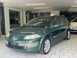 Renault Megane 1.6 Kombi / TÜV NEU / 12 Monate Garantie - Renault Megane aus 2004: Kombi