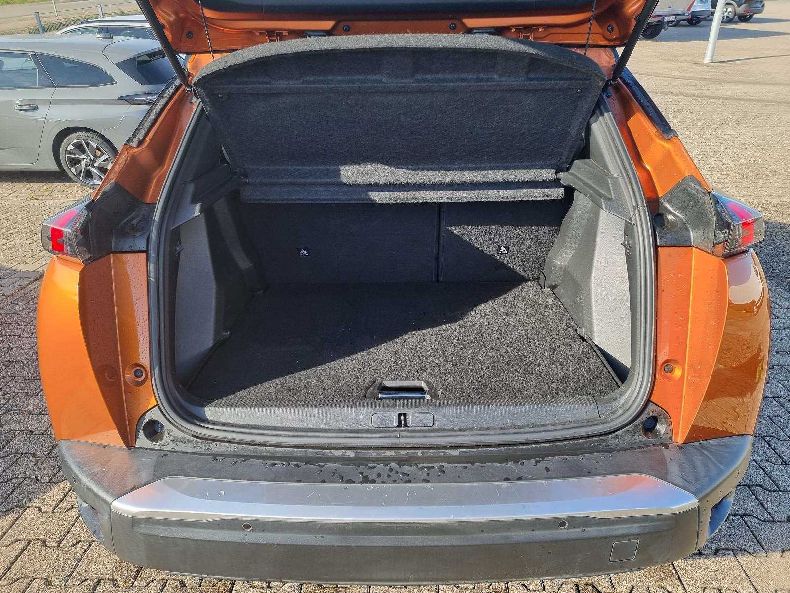 Peugeot e-2008 GT-Line -KLIMA-NAVI-CARPLAY-SHZ-CAM-LEDER