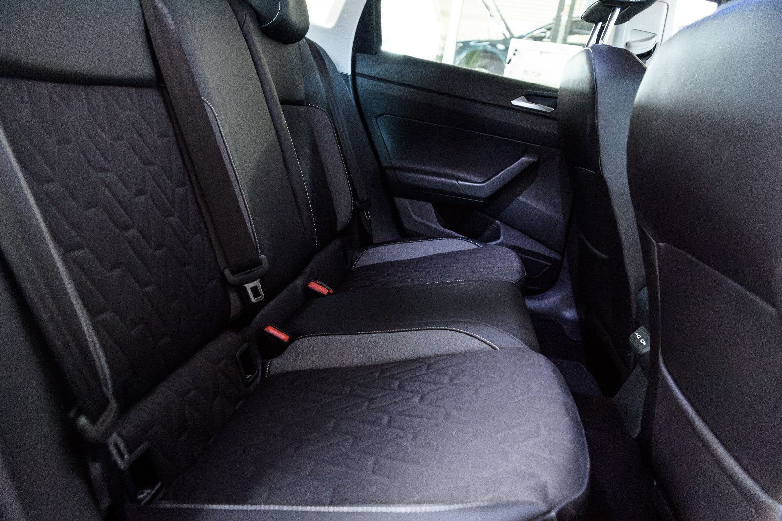 Fahrzeugabbildung Volkswagen Taigo Goal 1.0 TSI LED+APP+SHZ+ACC+5 J.GARANTIE