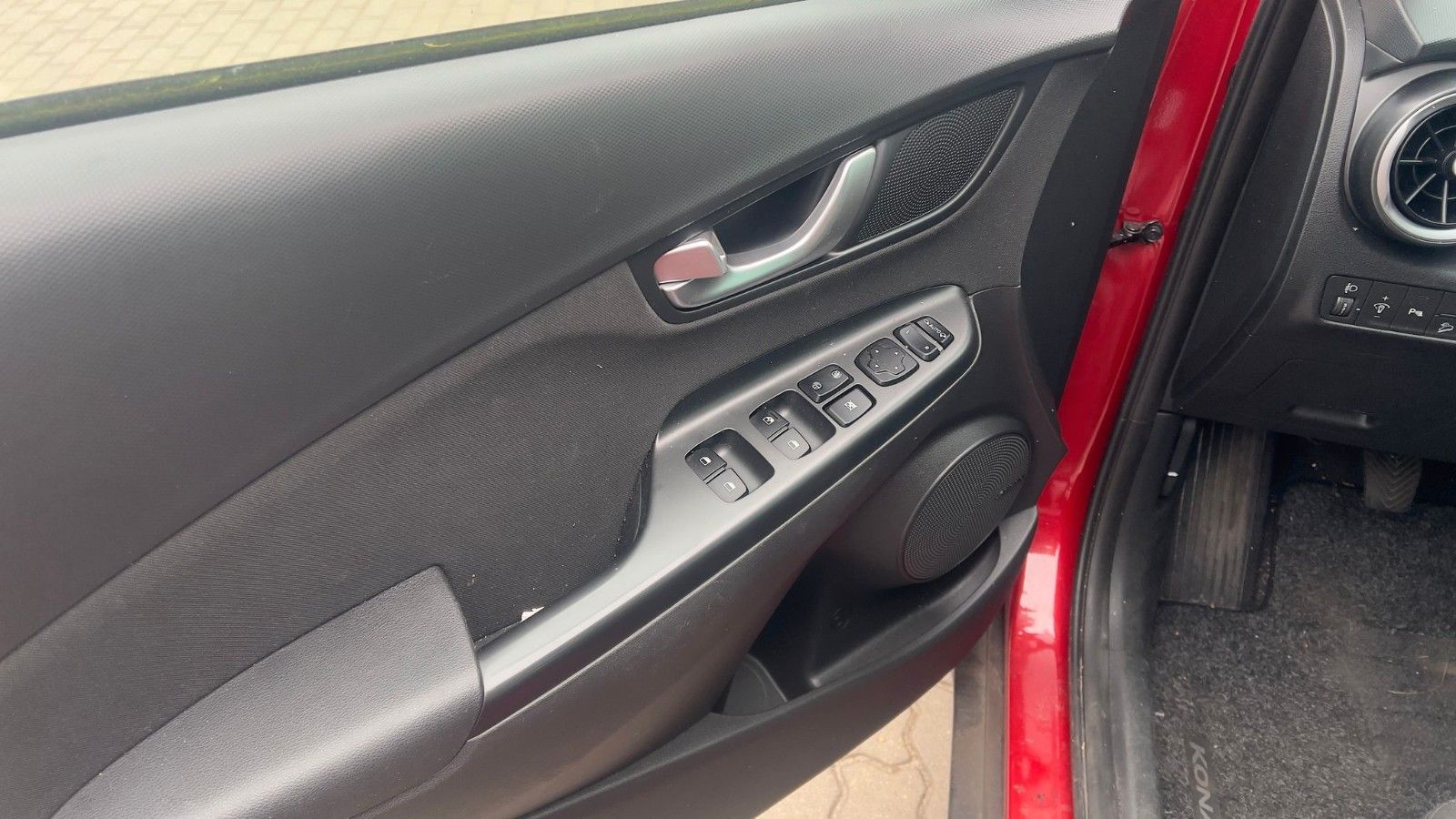 Fahrzeugabbildung Hyundai Kona Trend Mild-Hybrid 2WD*KLima*NAV*Unfall