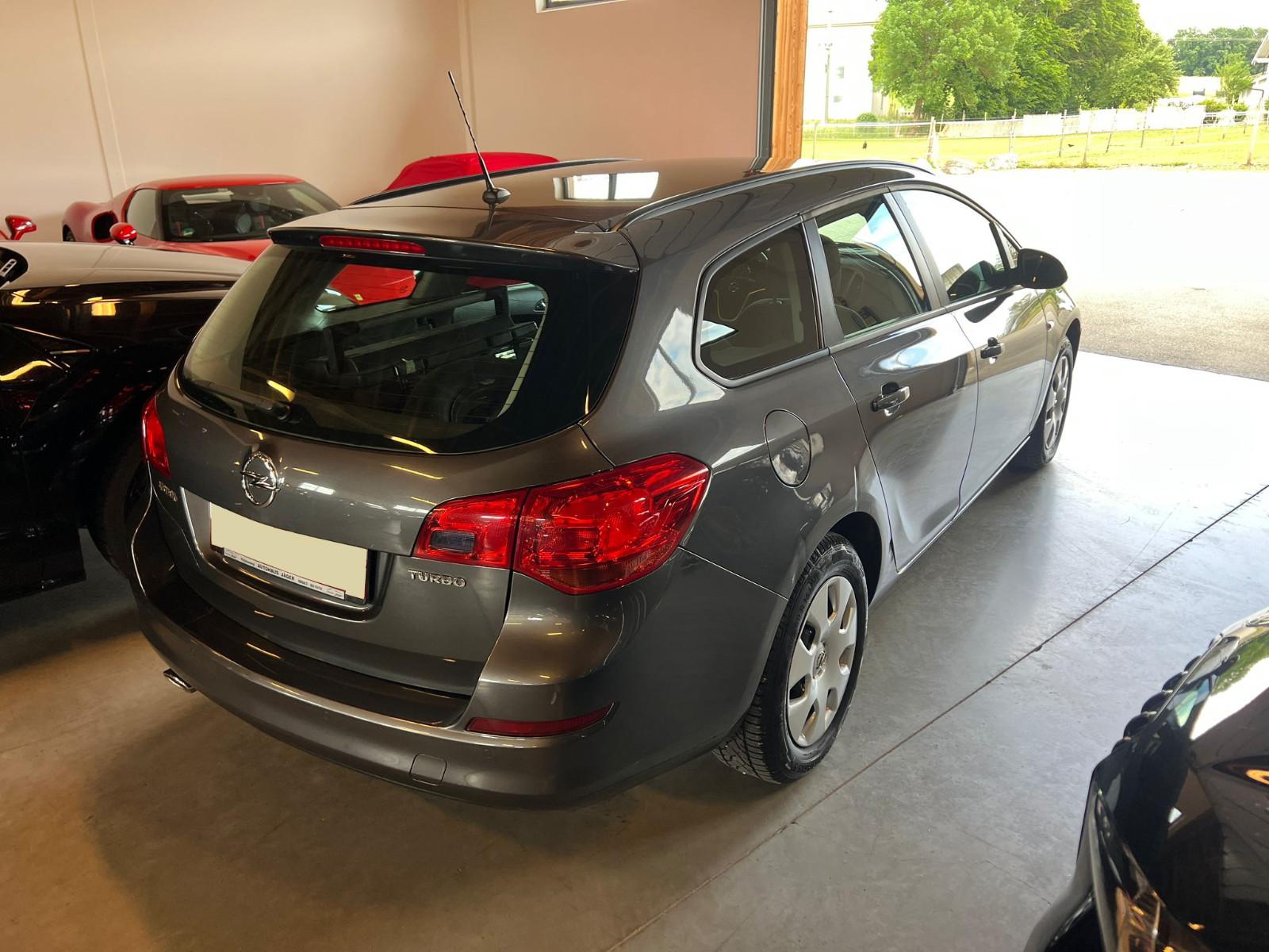 Opel Astra J Sports Tourer Edition-AUTOMATIK-WENIG KM