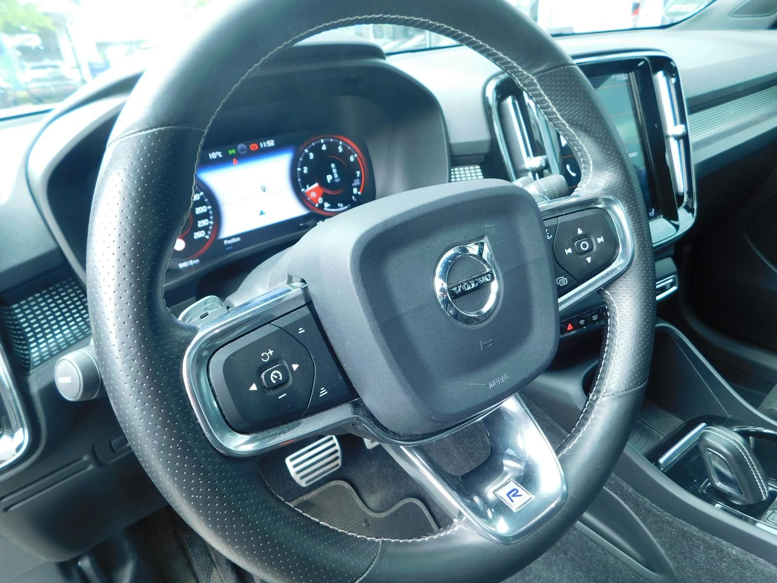 Fahrzeugabbildung Volvo XC40 T4 R-Design