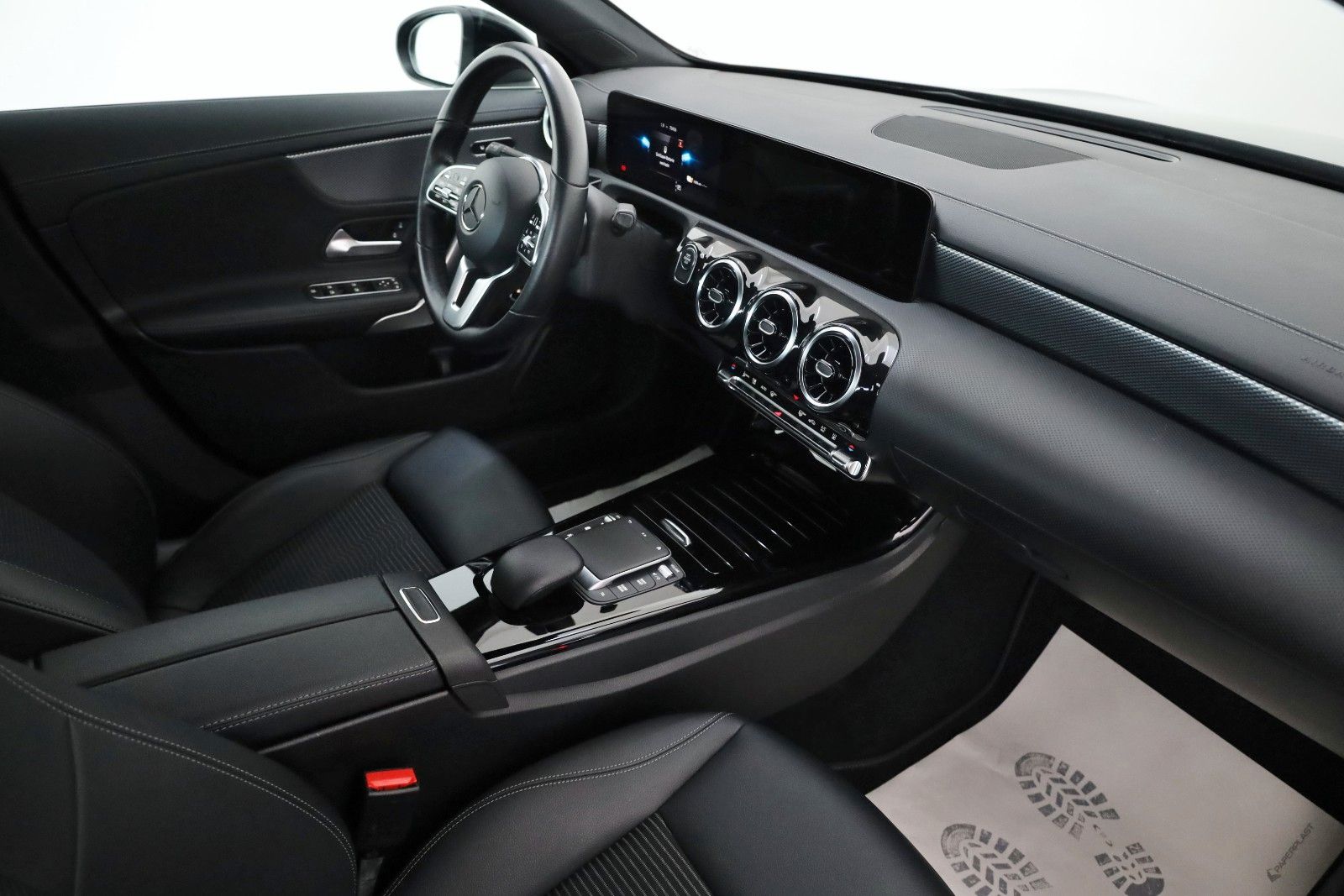 Fahrzeugabbildung Mercedes-Benz CLA 250e Progressive ,T.Leder,Navi,LED,SH,Kamera