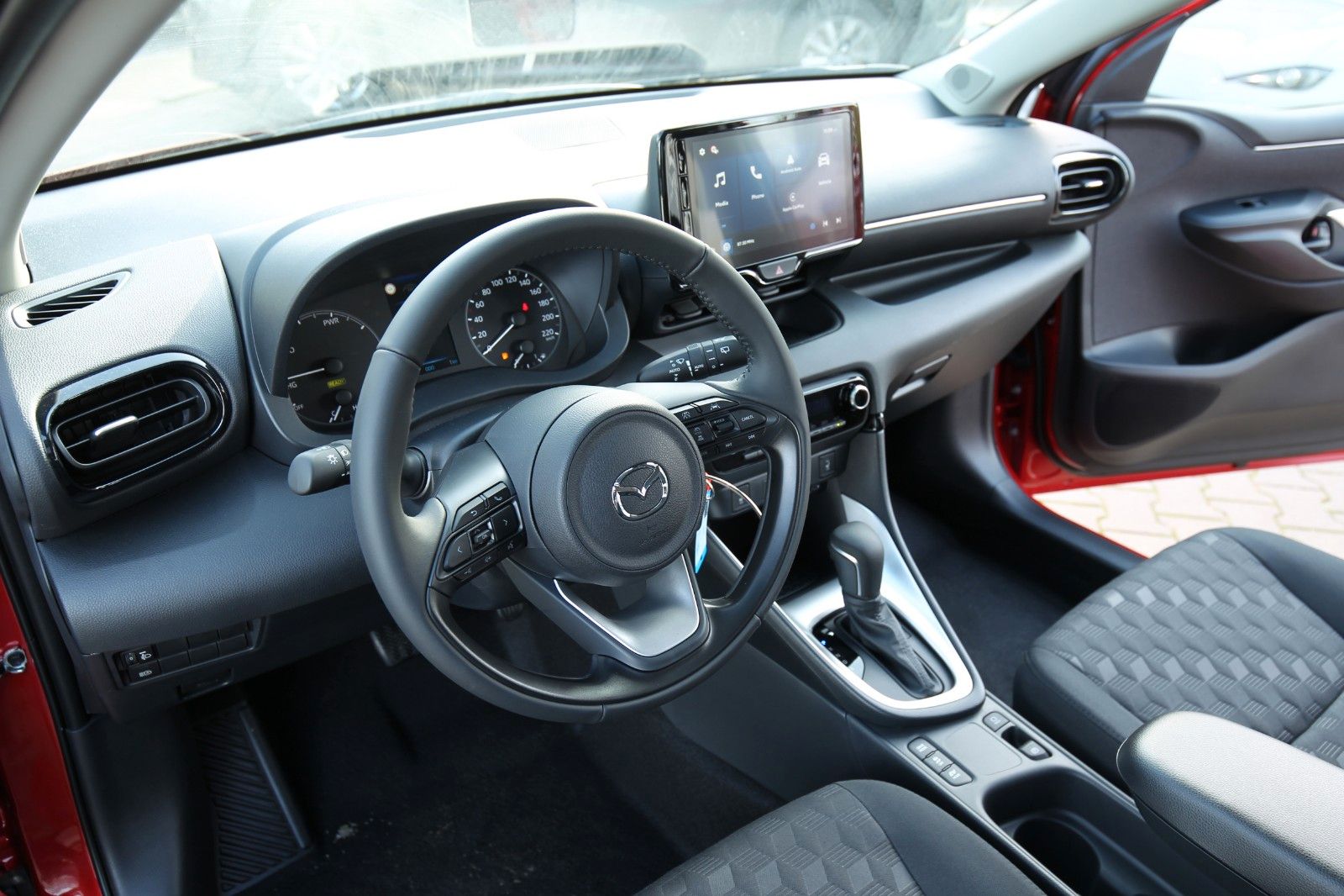 Mazda 2 Hybrid - Bild 10
