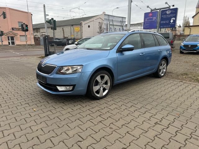 Skoda Octavia 2.0TDI Combi Ambition*Navi*PDC*2.Hand*