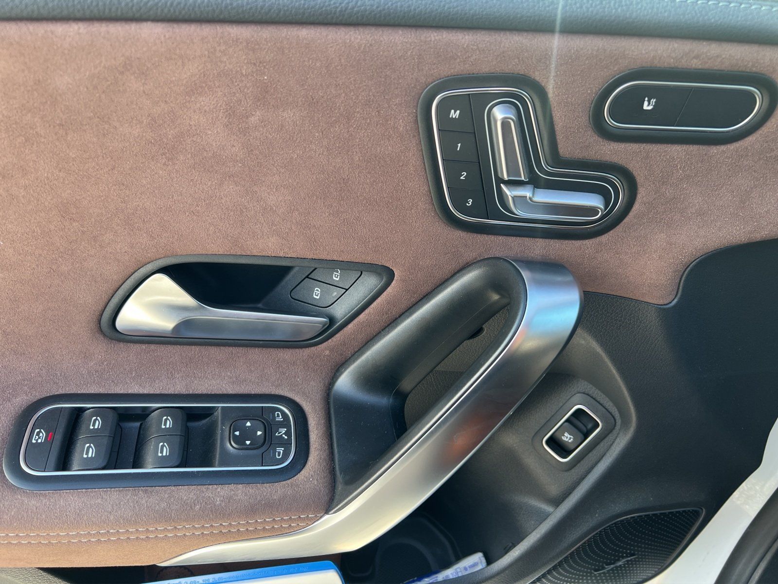 Fahrzeugabbildung Mercedes-Benz CLA 220 d Shooting Brake AMG Burme PANO KeyGo