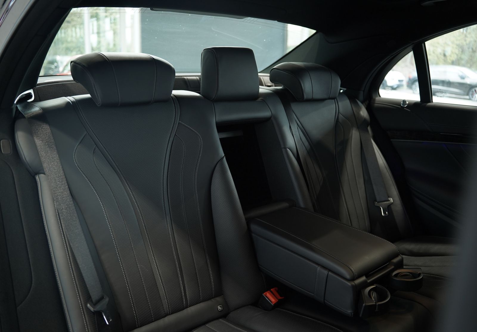 Mercedes Benz S 560