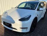 Tesla Model Y Long Range AWD* innen Weiß * Neuwertig * - Tesla Model Y in Düsseldorf