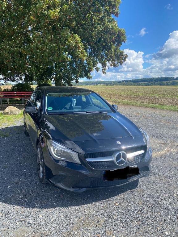 Mercedes-Benz CLA 200 Shooting Brake