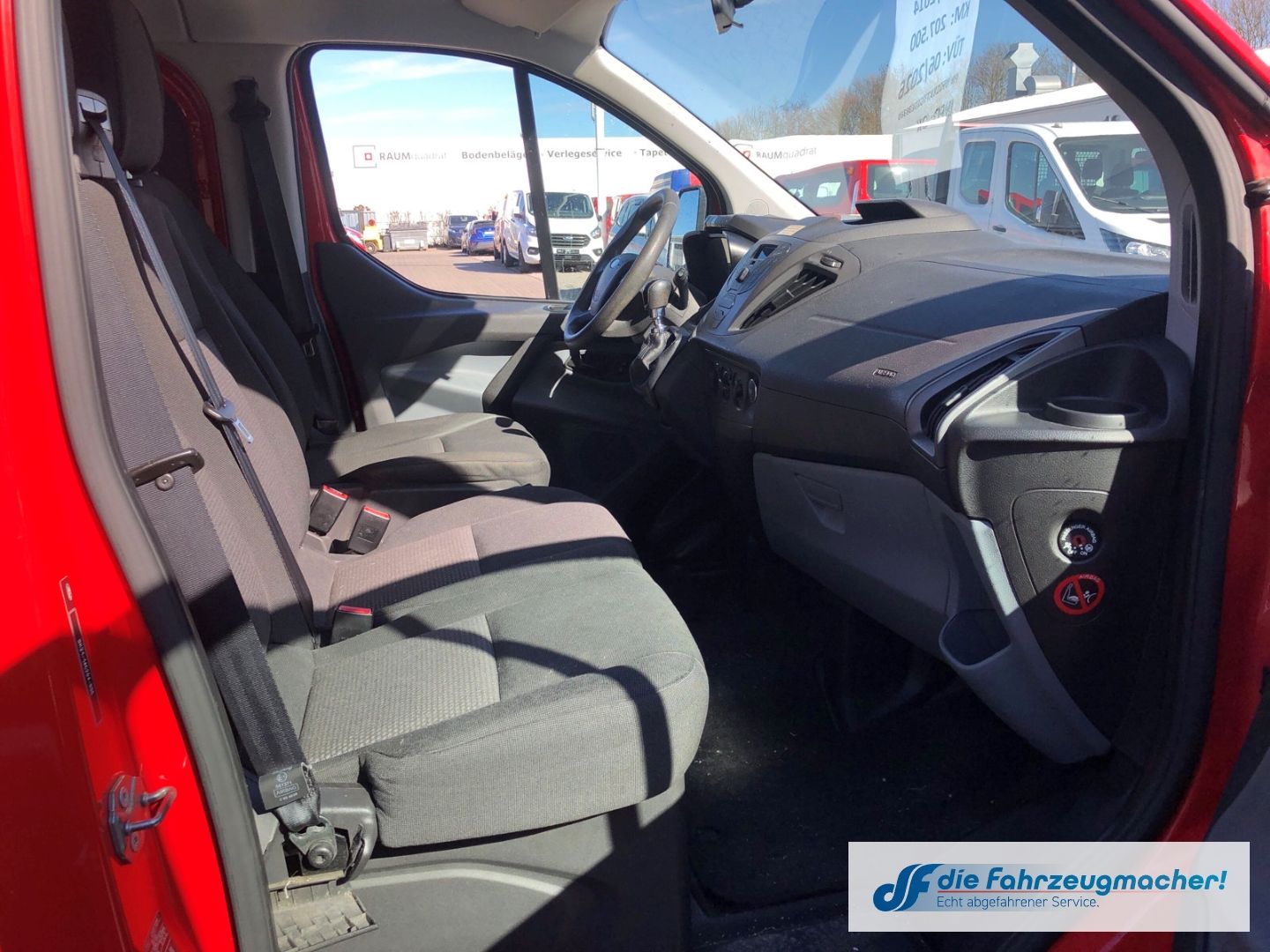 Fahrzeugabbildung Ford Transit Custom Kombi 300 L1 2.2 TDCi*8449 Export