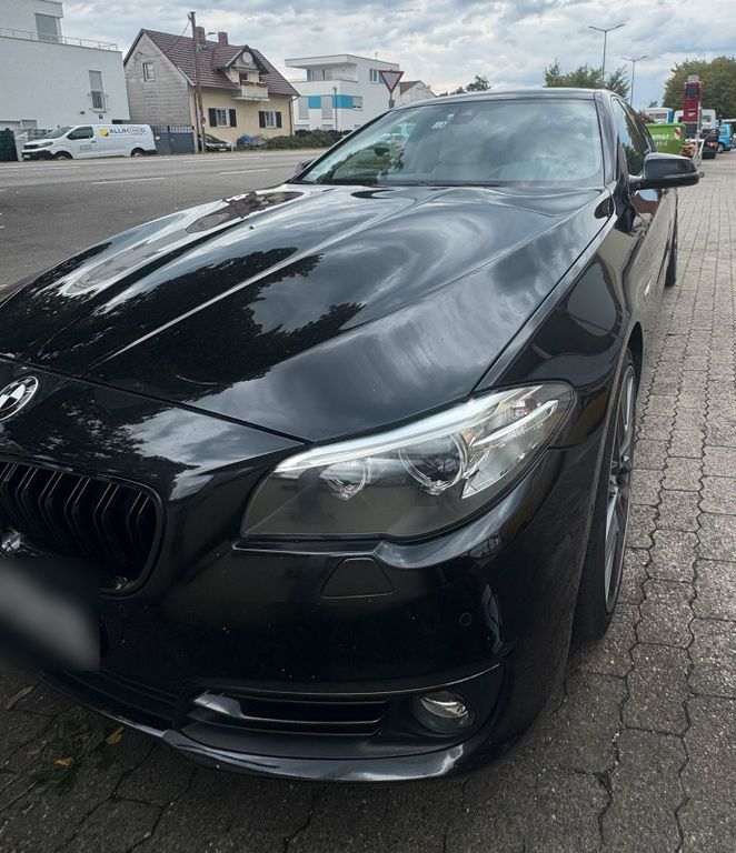 Image of BMW 530
