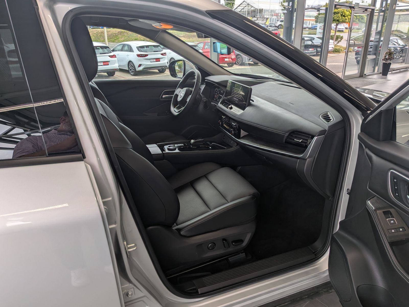 Fahrzeugabbildung Nissan X-Trail 1.5 e-Power e-4 Tekna Bose HUD LED+ 20"