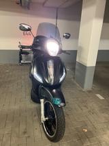 Piaggio Beverly 350i Police - PIAGGIO KÖLN