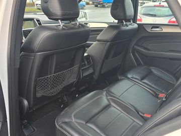 Mercedes ML 350 - 9