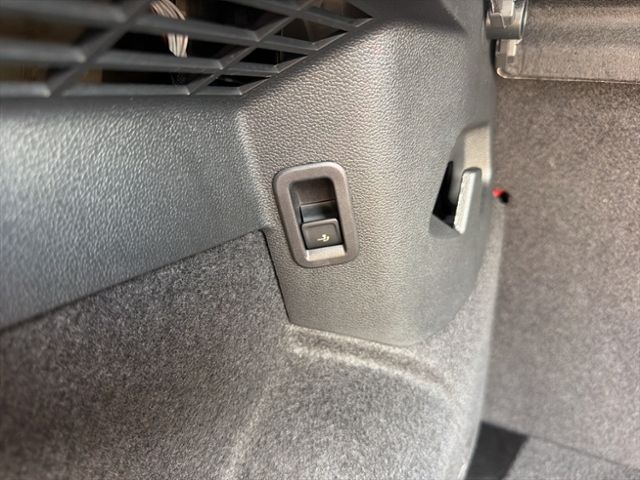 Golf VIII LIFE GOAL 1.5 TSI REAR VIEW NAVI AHK L