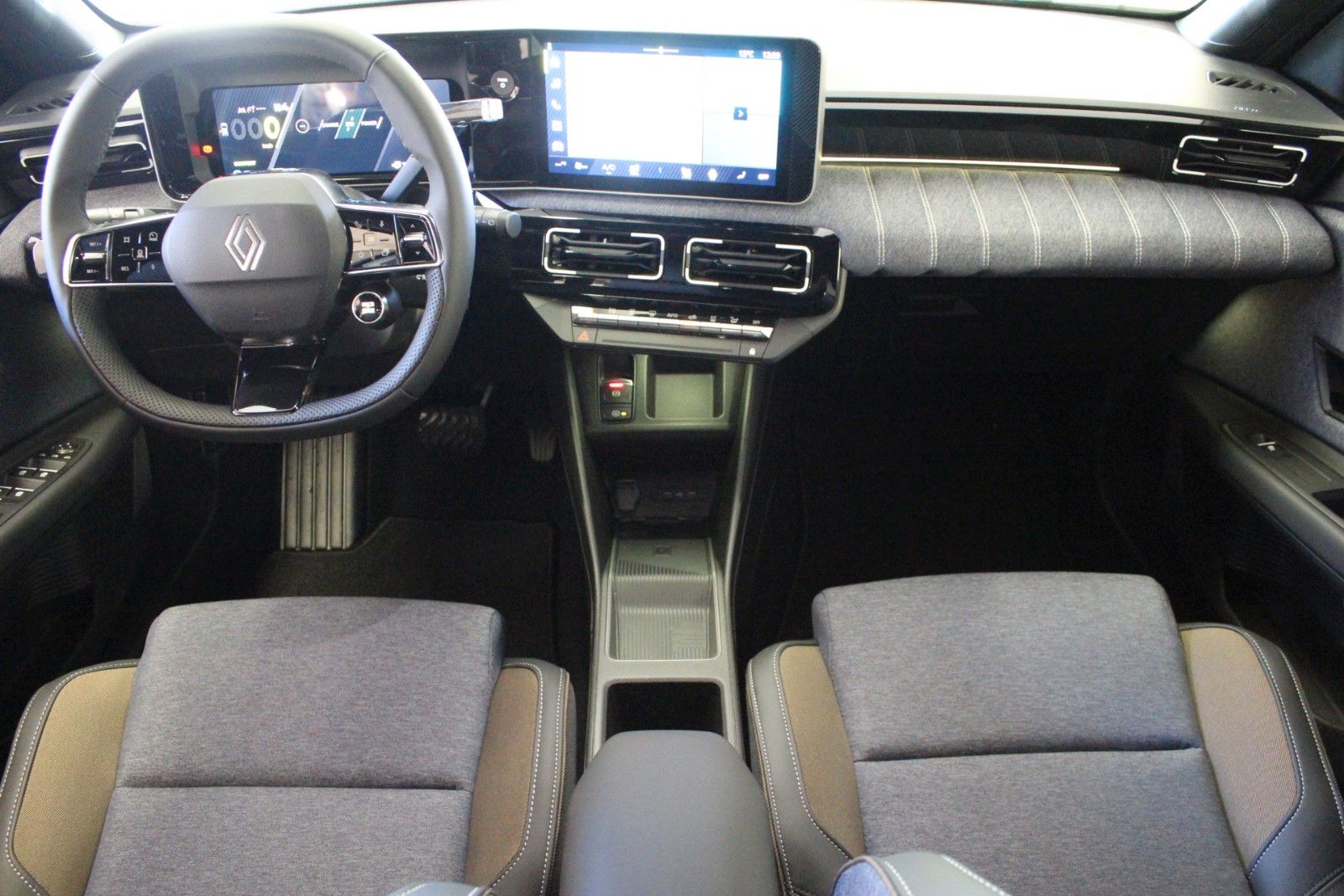 Fahrzeugabbildung Renault R 5 150 Comfort Range Techno  *Vollausstattung*