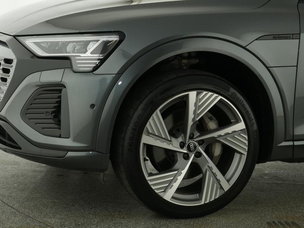 Audi Q8 e-tron - Bild 15