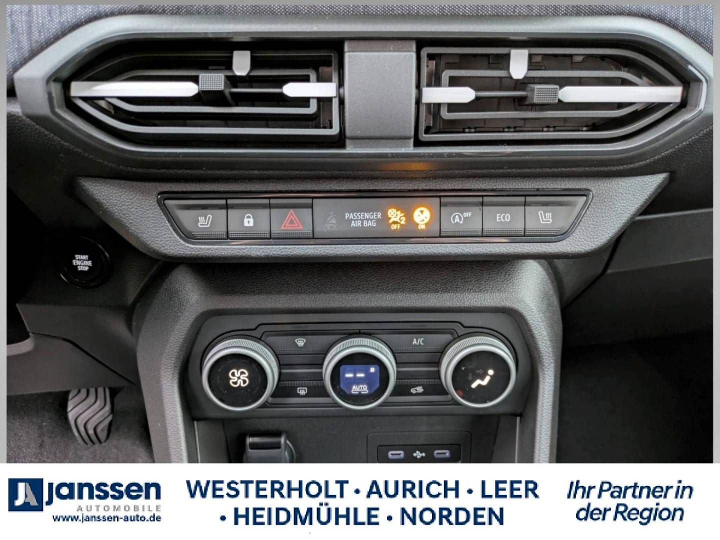 Fahrzeugabbildung Dacia Sandero Journey TCe 100