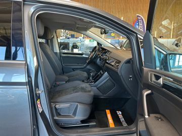 MYAUTOCENTER – Gebraucht- und Jahreswagen mit Werkstattservice in Pfaffenhofen Volkswagen Touran *7.SITZER*STANDHZ*MASSAGE*AHK*KEYLESS*