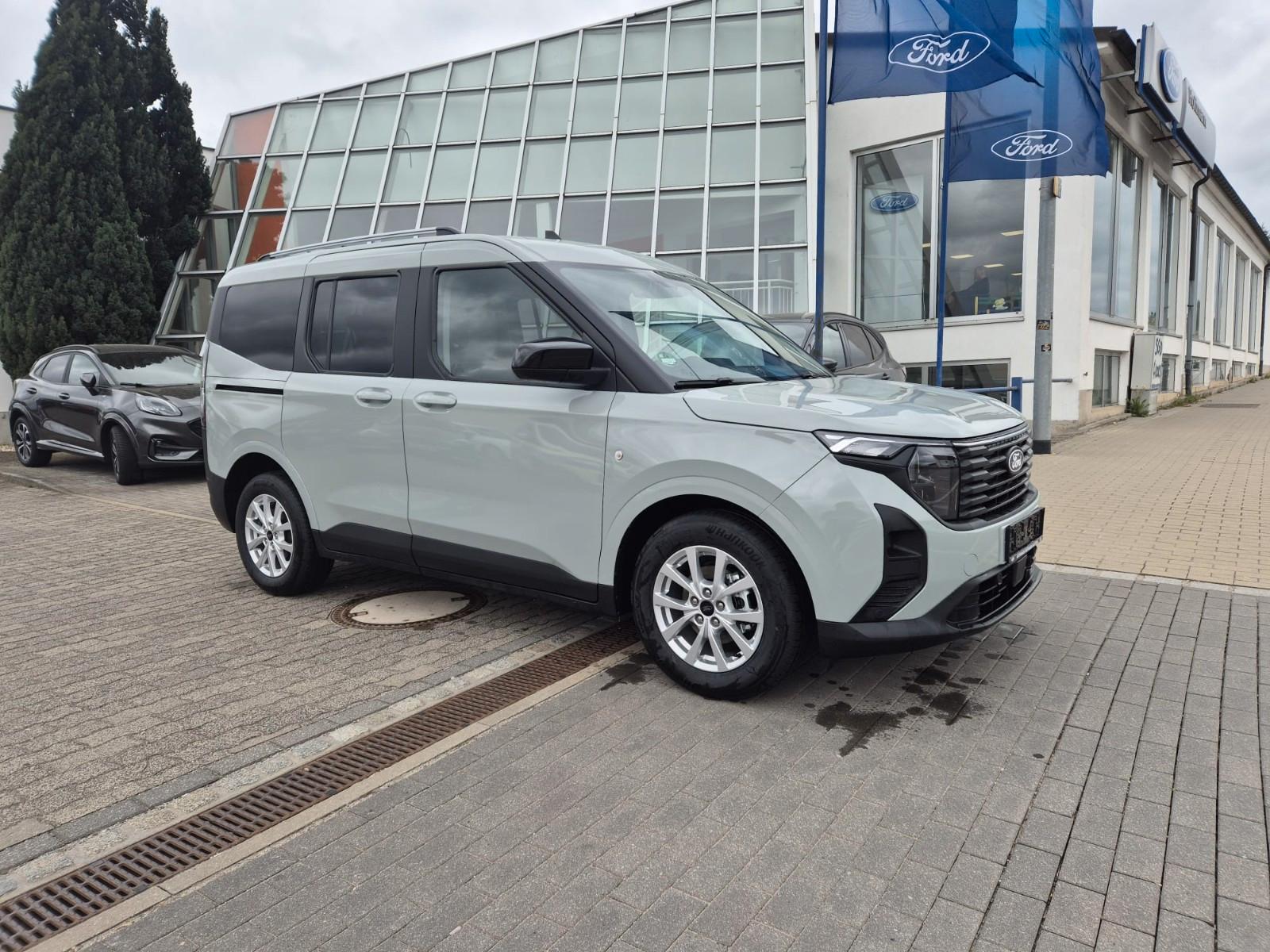 Ford Tourneo Courier Titanium