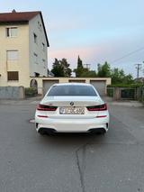 BMW 320d xDrive M Sport Automatik M Sport - BMW 320: Limousine, 320d Xdrive