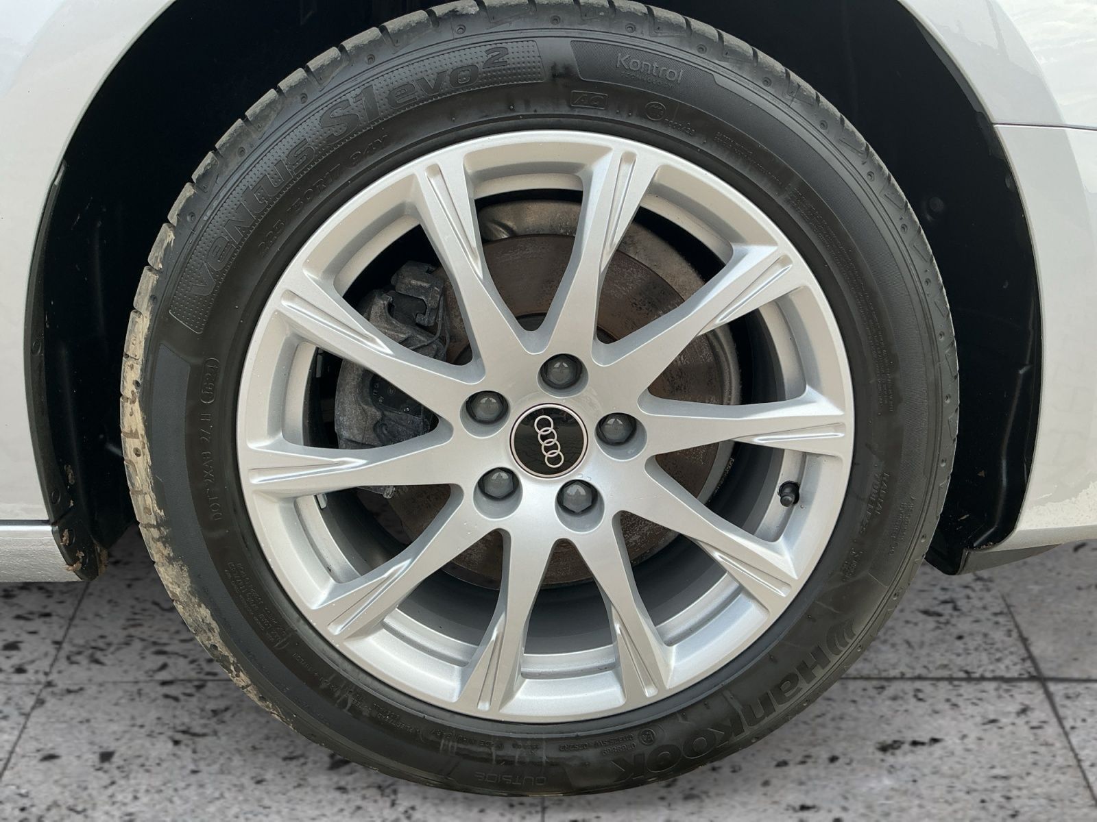 Audi A4 - Bild 8