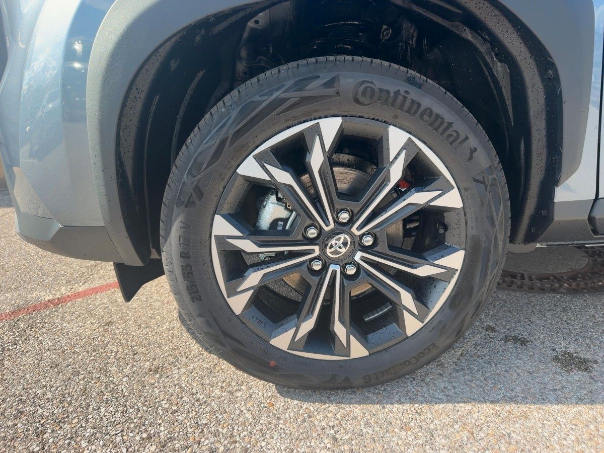 Fahrzeugabbildung Toyota Yaris Cross 1,5 Hybrid Teamplayer *Technikpaket*