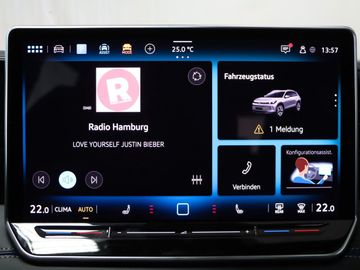 Fahrzeugverkauf 17 Volkswagen Tiguan 2.0 TDI 142 kW 4M R-Line Panodach 20 Zoll