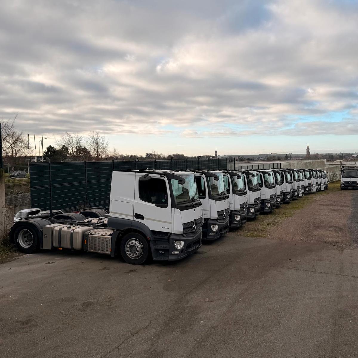 Mercedes-Benz Actros 1846 for EuroLohr, 11 units