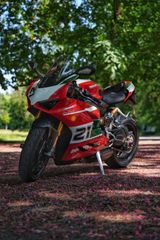Ducati Panigale V2 Troy Bayliss {viel Zubehör} - DUCATI BERLIN