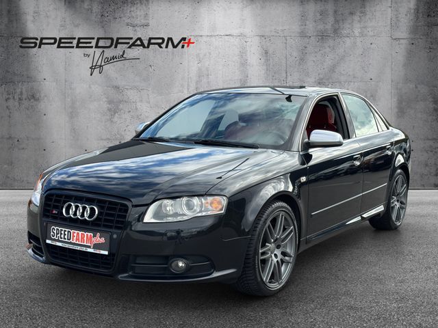 Audi S4 4.2 quattro Schwarz / Rot