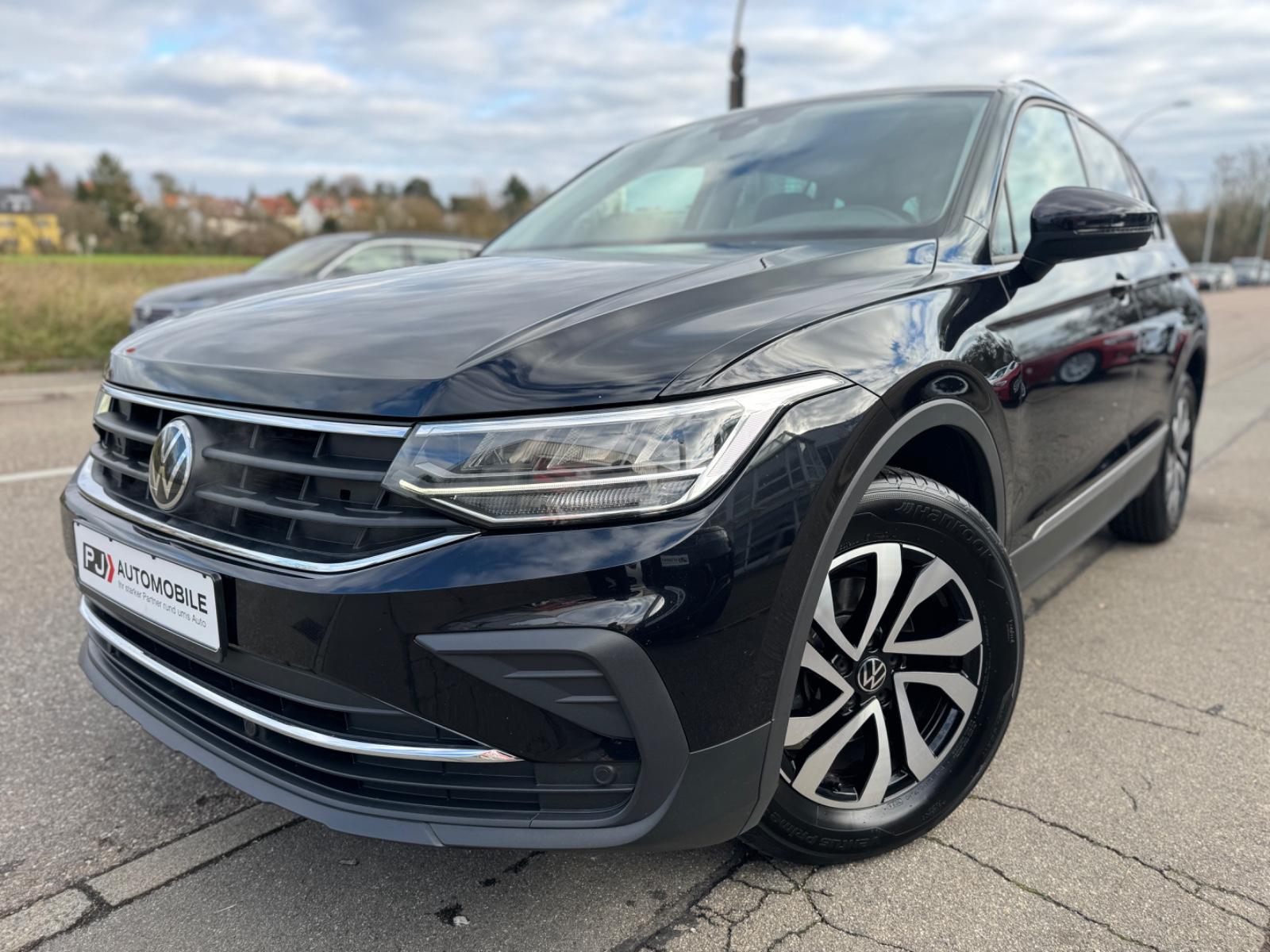 Volkswagen Tiguan 2.0 TDI Active Life Navi LED ACC AHK 1.H