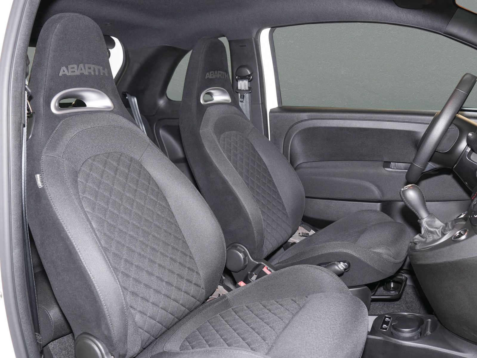 Fahrzeugabbildung Abarth 500 / 595 - UConnect|DesignSet|MirrorLink|17Zoll