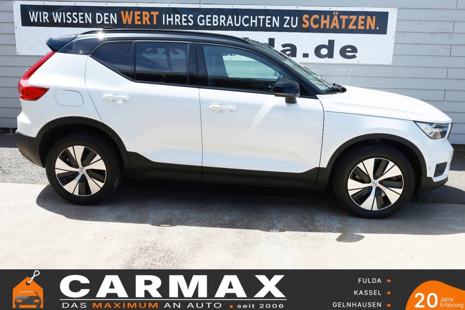 Fahrzeugabbildung Volvo XC40 T5 Recharge R Design Leder,Navi,PanDach,360